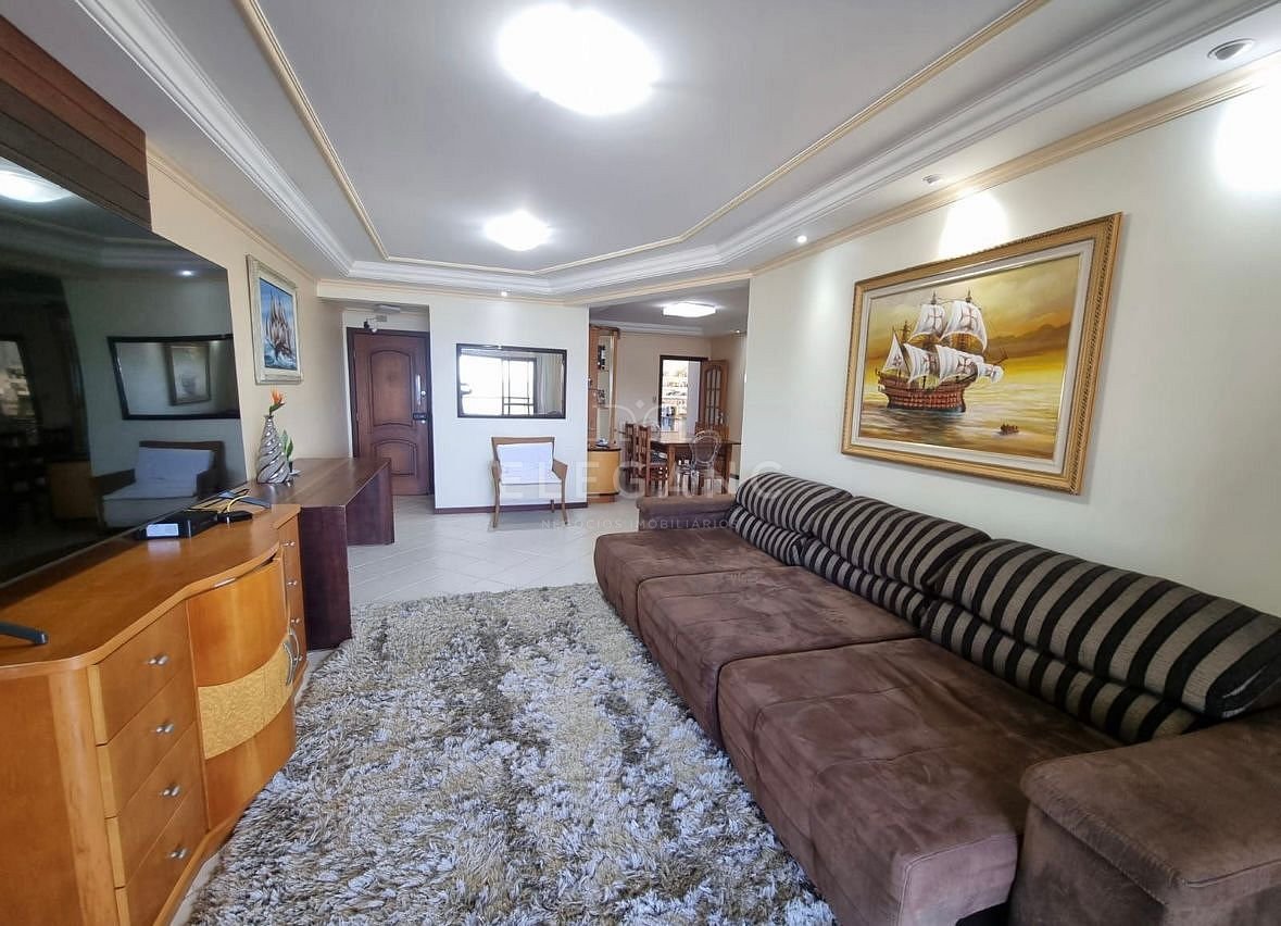 Apartamento no bairro Centro á venda em Balneário Camboriú