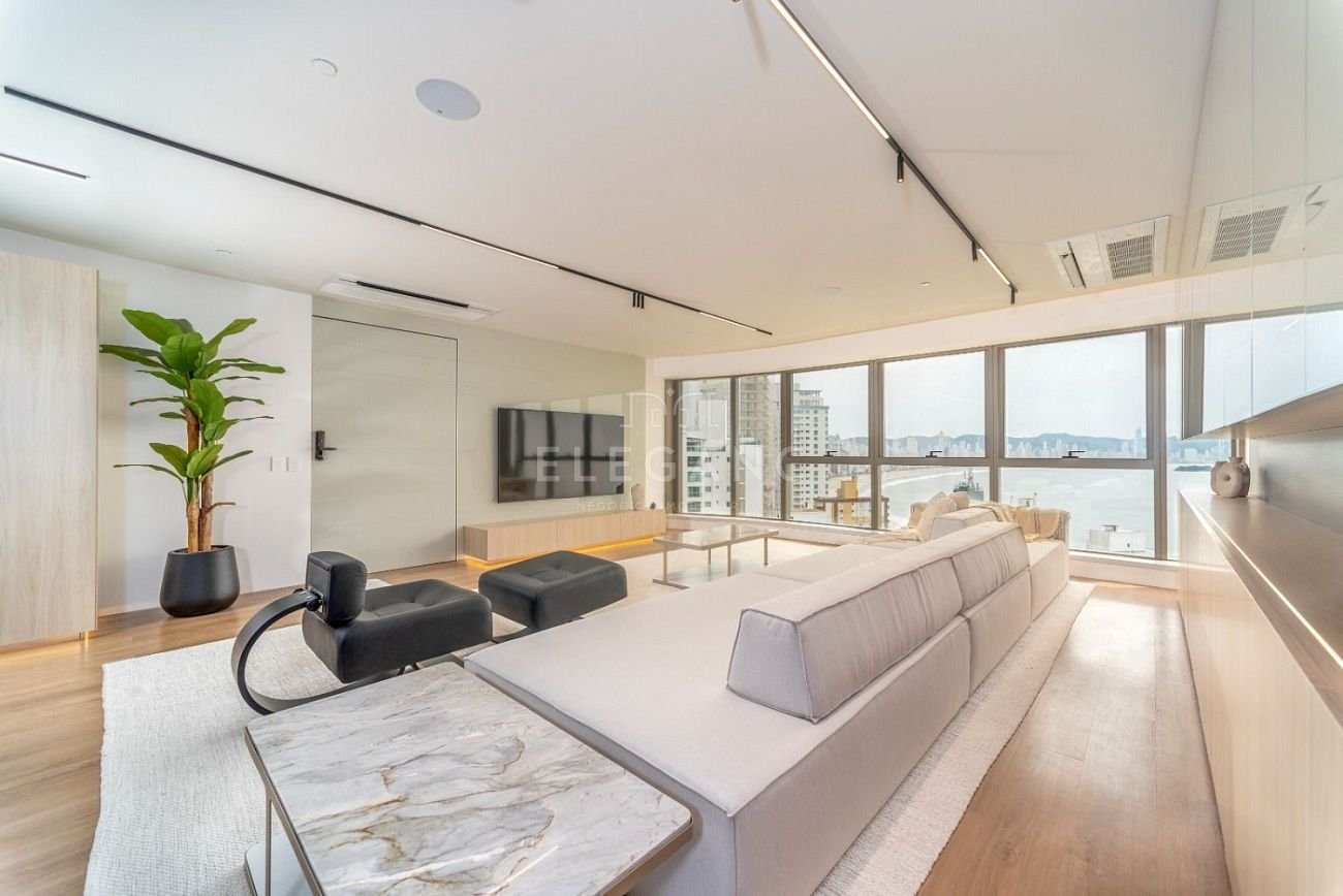 Yachthouse By Pininfarina