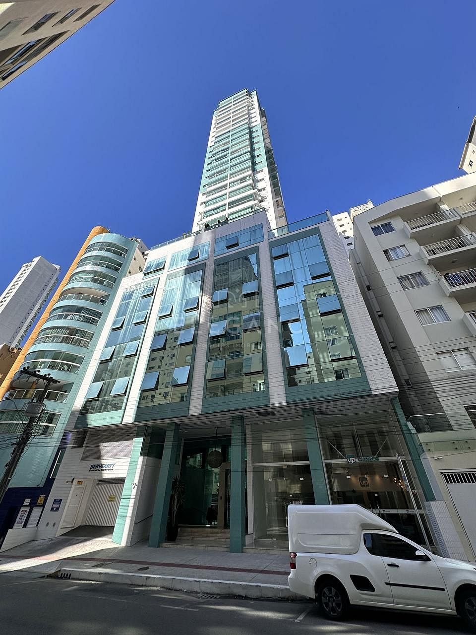 EDIFÍCIO PACOSTE HOME