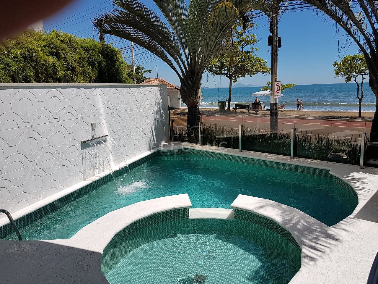 Apartamento na Barra Sul
