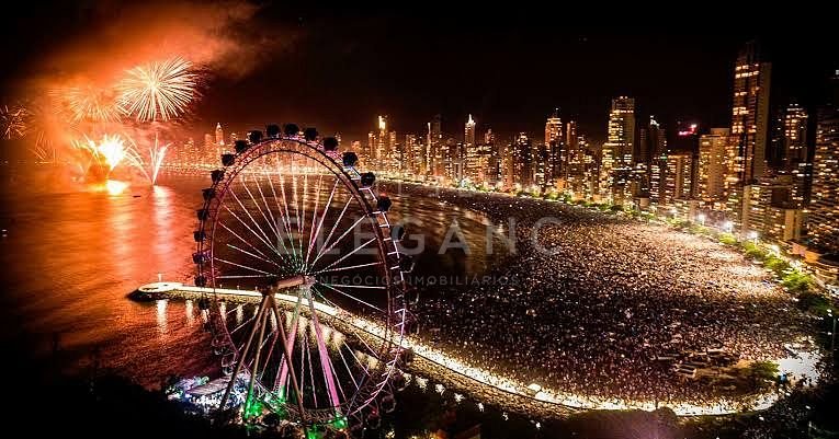 Balneário Camboriú: A Capital Catarinense do Réveillon Conquista 2 Milhões de Visitantes